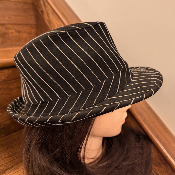 David & young men's Gangster fedora hat, pinstripes,  1920's style hat - Picture 5 of 7